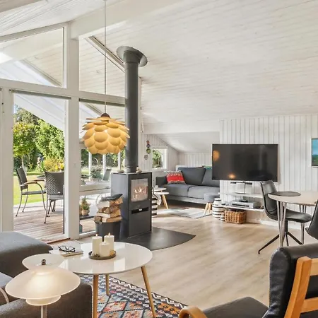 3 Bedroom Awesome In