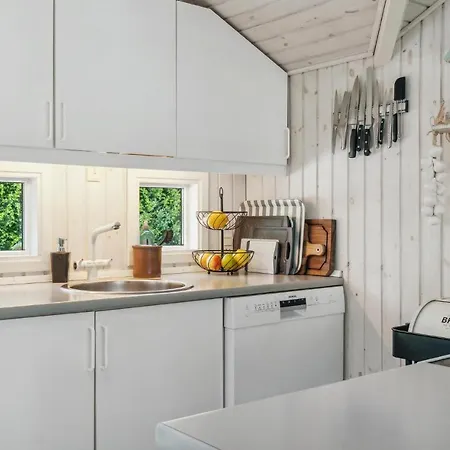 3 Bedroom Awesome In * Dannemare